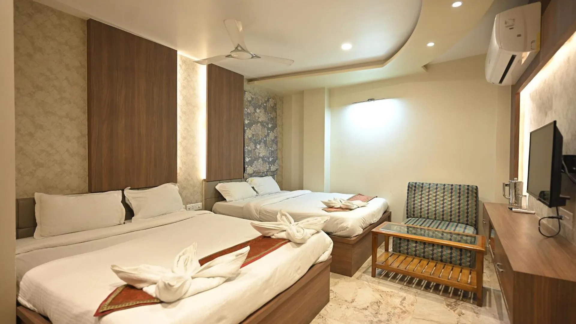 ***  Hotel Saffron Benares India