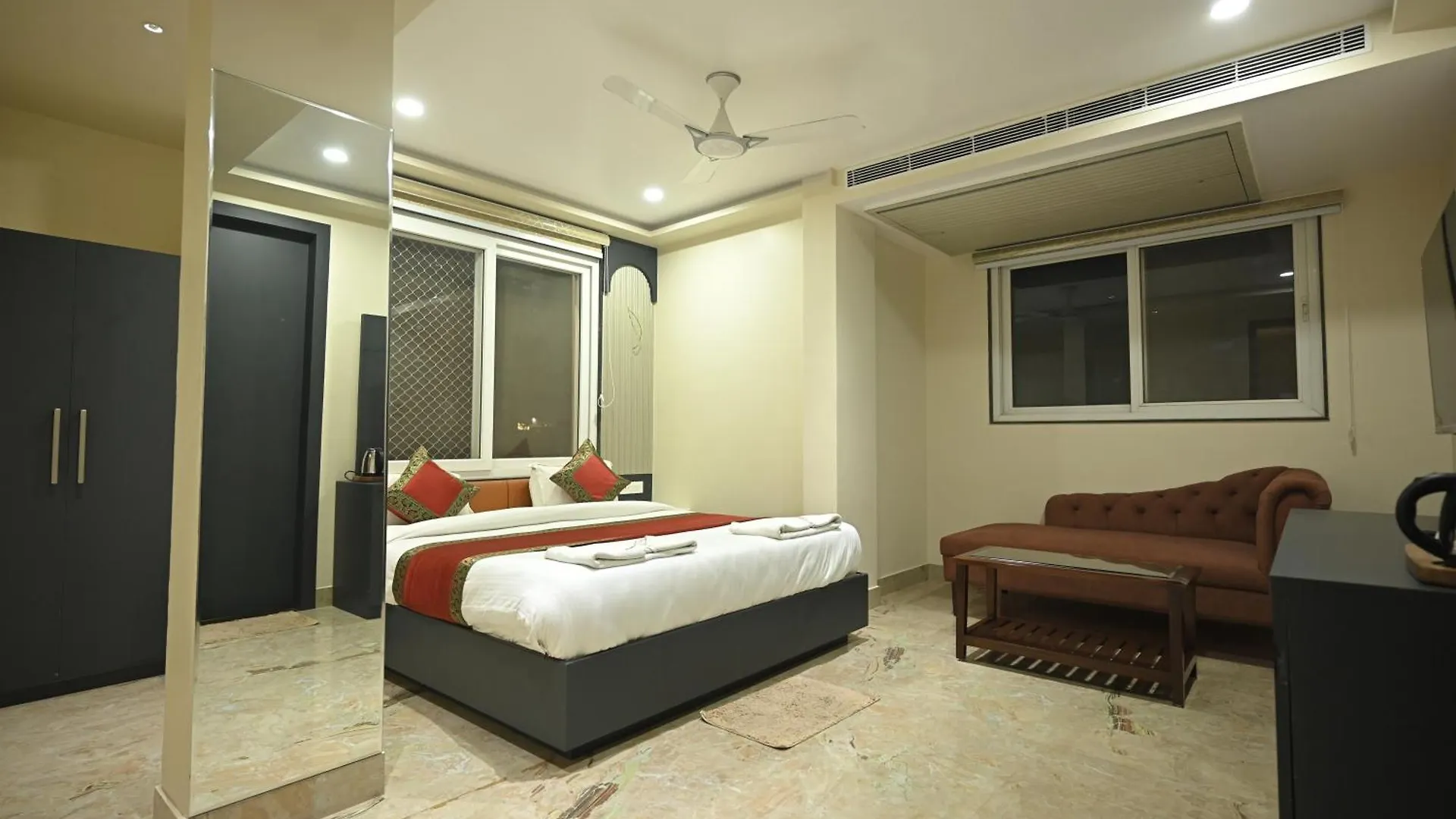 Hotel Saffron Benares