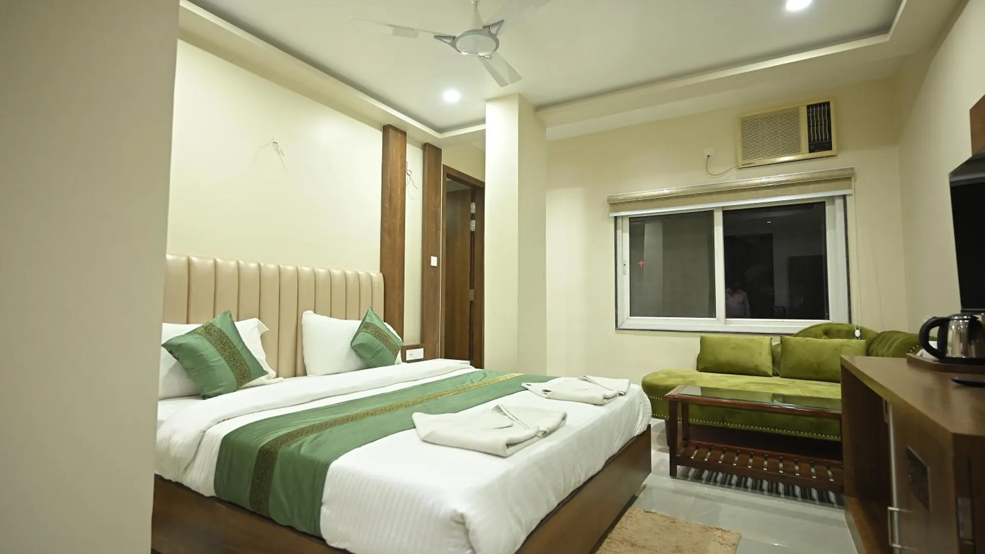 Hotel Saffron Benares