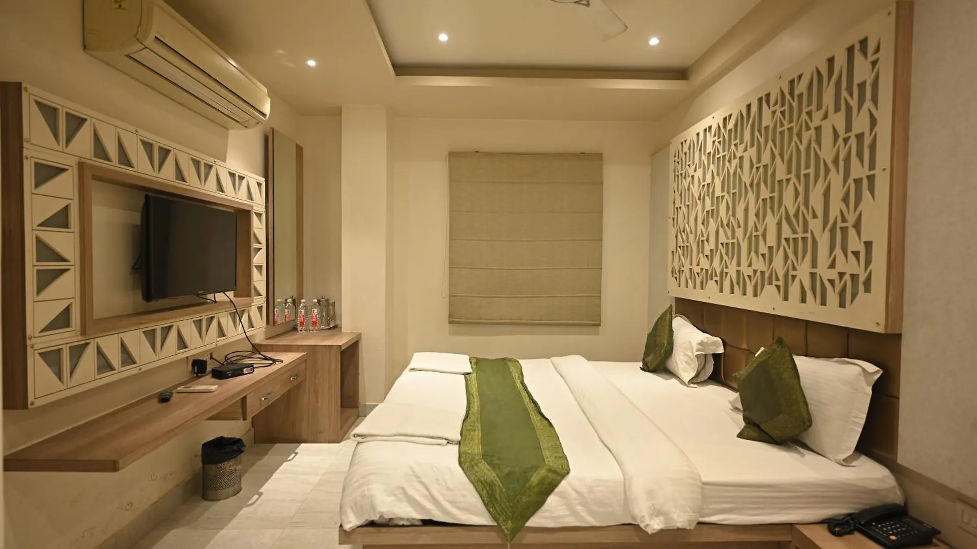 Hotel Saffron Benares 3*,
