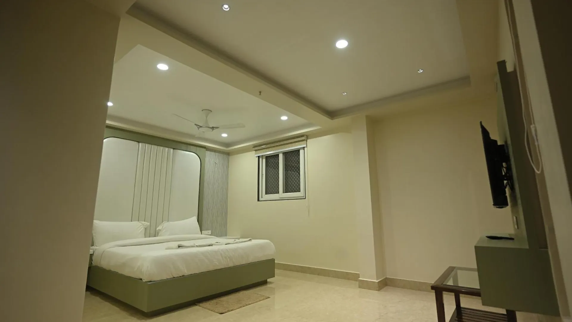 Hotel Saffron Benares