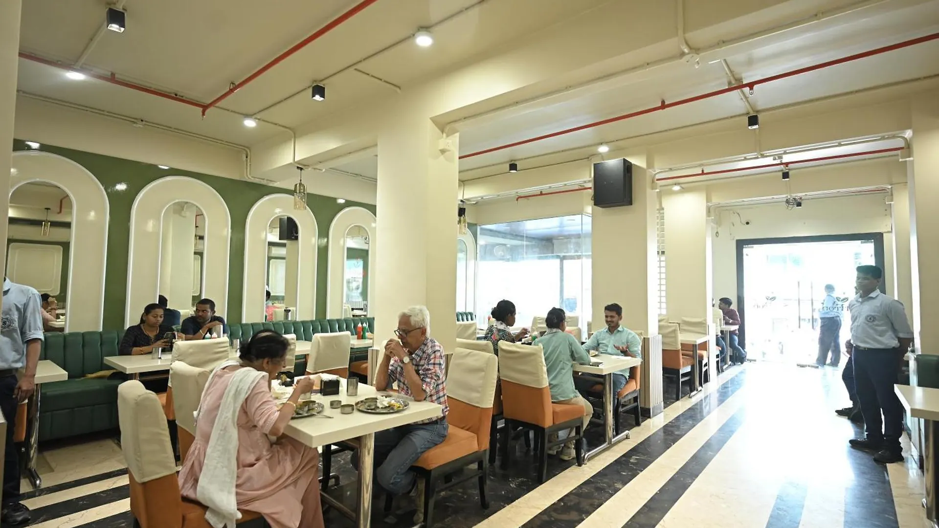 Hotel Saffron Benares 3*,  India